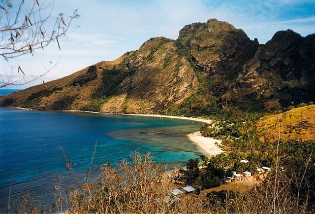 Best Time to Visit Fiji: May–Oct (2026 Guide) | MapSorted